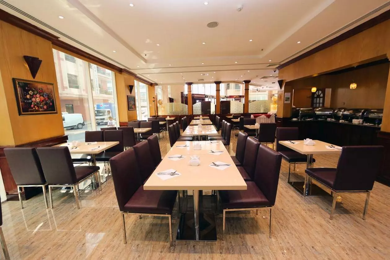 DELMON_SHABAVIZ (18).jpg